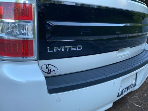 Used 2018 Ford Flex Limited w/ Equipment Group 301A AWD/4WD image 44