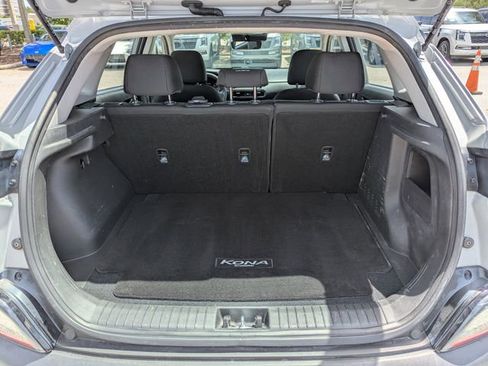Used 2022 Hyundai Kona SE FWD image 10