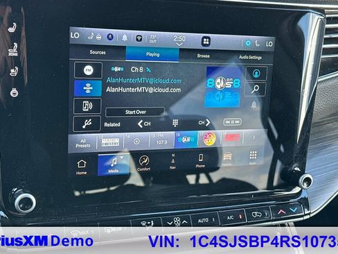 Used 2024 Jeep Wagoneer L Series II w/ Flexible Seating Group image 31