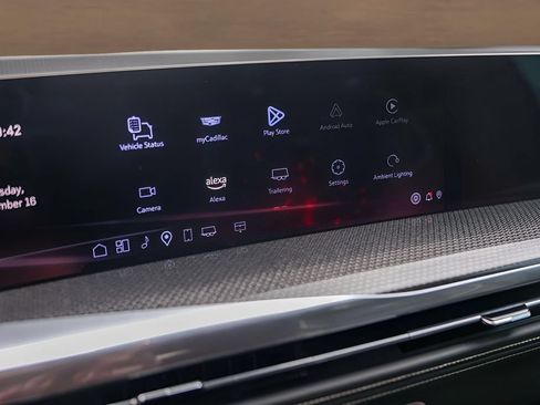 Certified 2025 Cadillac Escalade ESV V AWD/4WD image 16