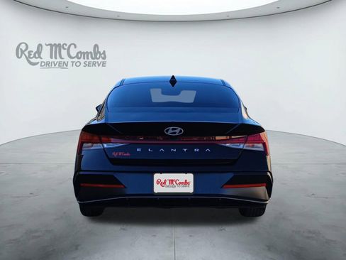 Certified 2024 Hyundai Elantra SEL w/ Convenience Package image 4