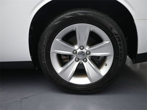 Used 2023 Dodge Challenger SXT image 12