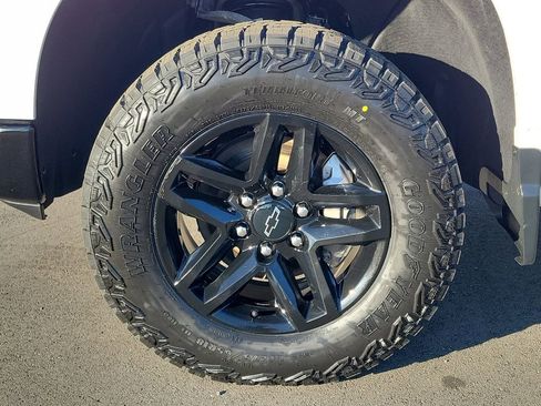 Used 2023 Chevrolet Silverado 1500 LT Trail Boss w/ Protection Package image 30