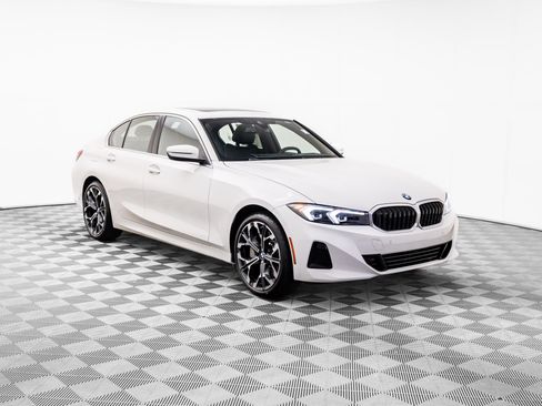 Used 2026 BMW 330i xDrive Sedan w/ Convenience Package AWD/4WD image 8