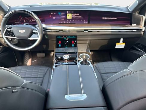 New 2026 Cadillac Escalade Platinum Sport w/ LPO, ONYX Package AWD/4WD image 17