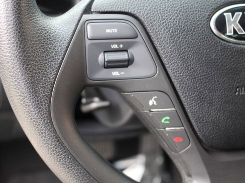 Used 2016 Kia Forte LX FWD image 17