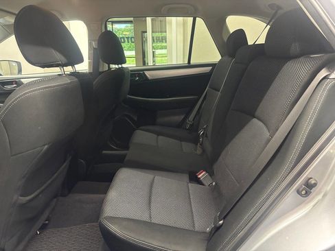 Used 2017 Subaru Outback 2.5i Premium AWD/4WD image 17