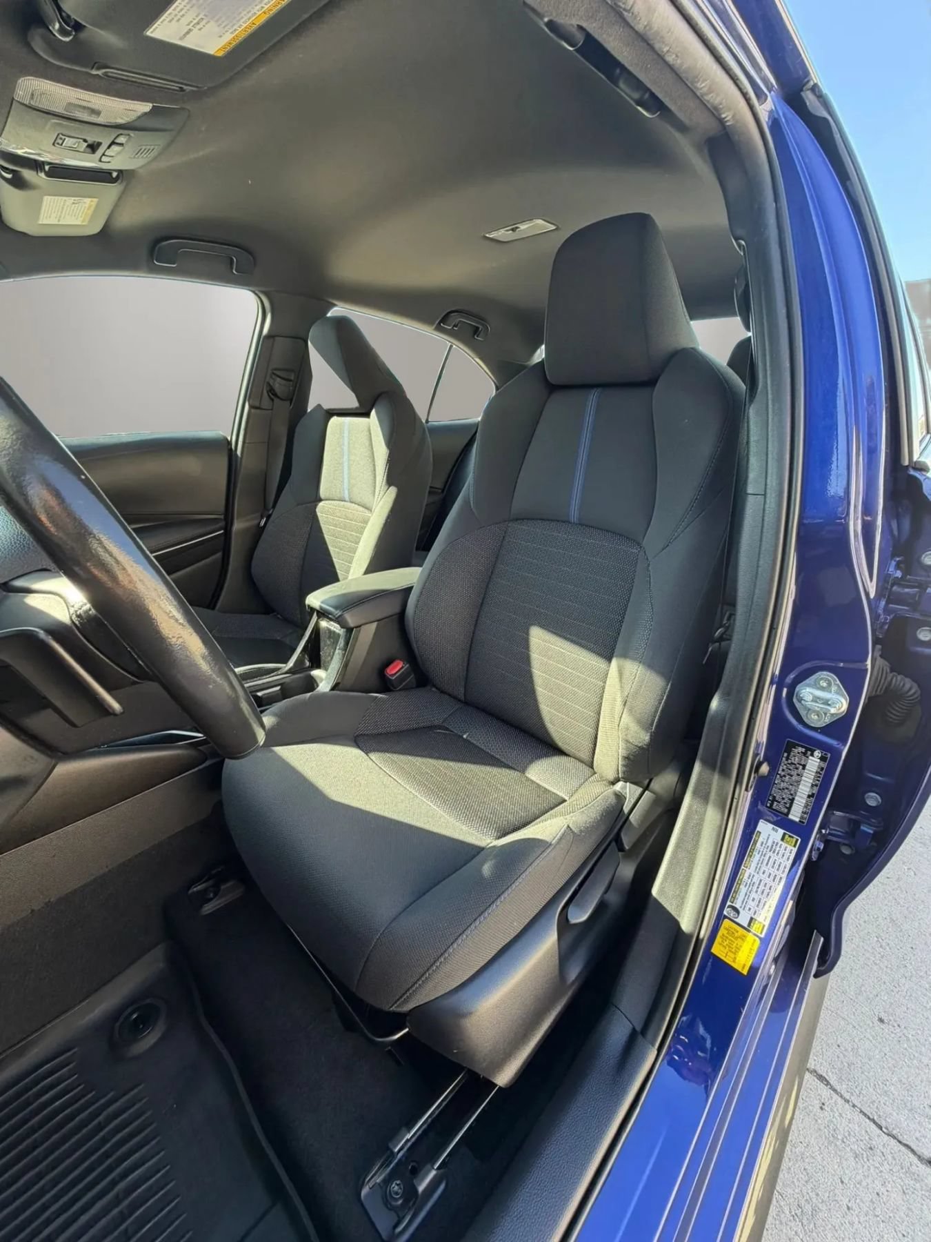 Used 2020 Toyota Corolla SE FWD image 18