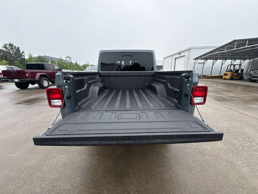New 2026 Jeep Gladiator Sport AWD/4WD image 27