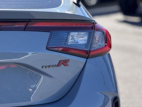 Used 2024 Honda Civic Type R image 12