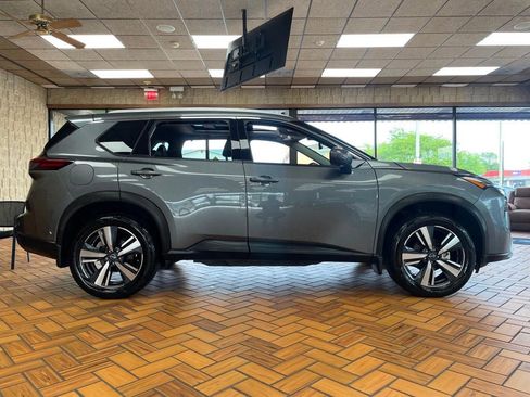 Used 2024 Nissan Rogue SL w/ SL Premium Package AWD/4WD image 7