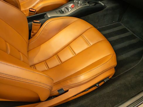 Used 2013 Ferrari 458 Spider RWD image 20