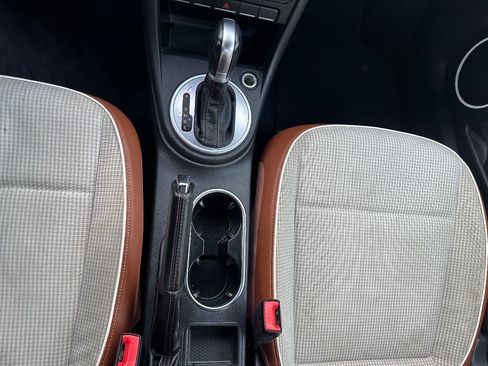 Used 2015 Volkswagen Beetle 1.8T Classic image 27