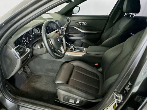 Used 2020 BMW 330i xDrive Sedan w/ Driving Assistance Package image 13