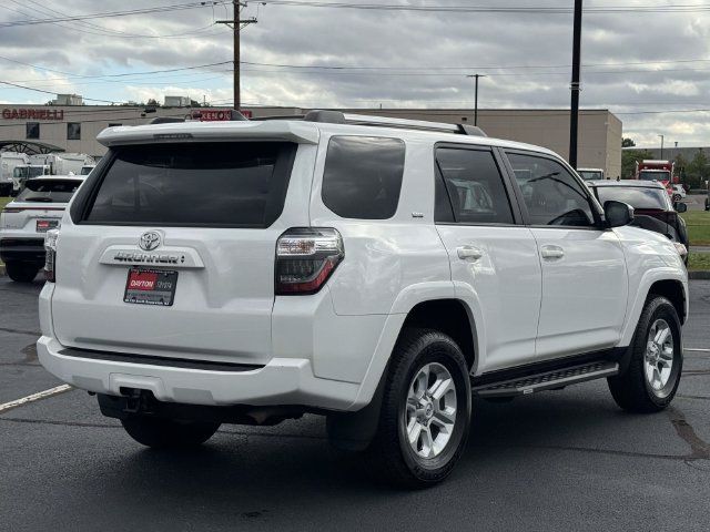 Used 2023 Toyota 4Runner SR5 AWD/4WD image 8