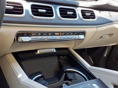 Used 2020 Mercedes-Benz GLS 450 4MATIC image 6