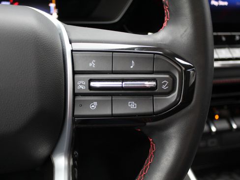 Used 2023 Chevrolet Colorado Z71 image 27