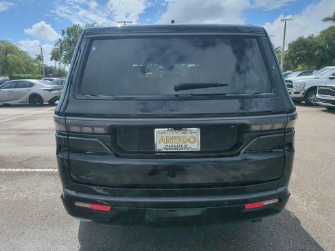 New 2026 Jeep Grand Wagoneer Limited AWD/4WD image 6
