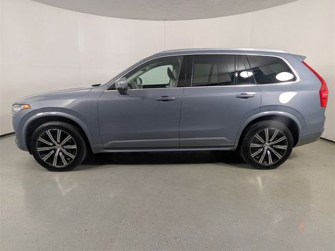 Used 2020 Volvo XC90 T5 Momentum w/ Protection Package Premier image 4