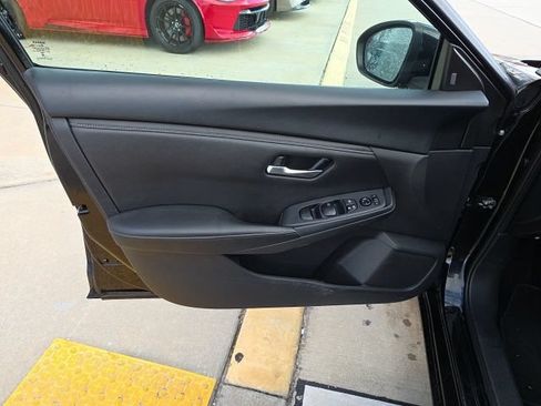 Used 2024 Nissan Sentra SV FWD image 5