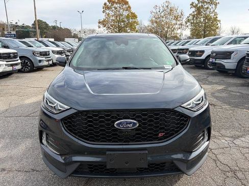 Certified 2022 Ford Edge ST w/ Equipment Group 401A image 2