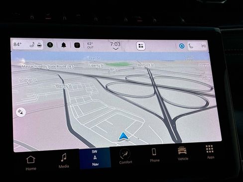 Used 2023 Jeep Grand Cherokee Limited image 31