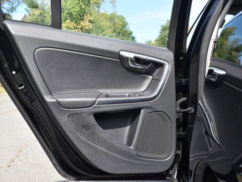 Used 2015 Volvo S60 T5 Premier Plus image 10