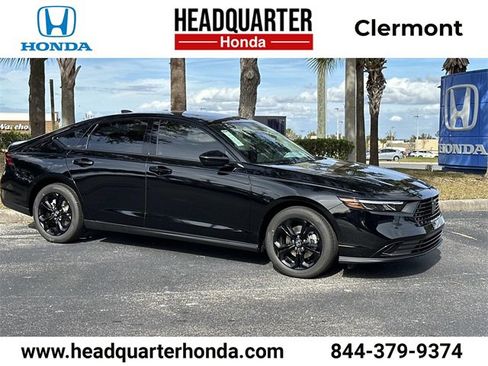 New 2025 Honda Accord SE image 1