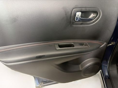 Used 2013 Nissan Rogue SL AWD/4WD image 27