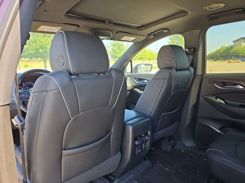 Used 2023 Buick Enclave Avenir w/ Avenir Technology Package AWD/4WD image 16