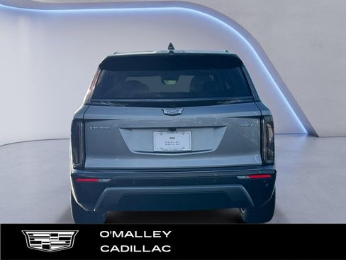 New 2026 Cadillac Vistiq Sport w/ LPO, Floor Liner Package image 4