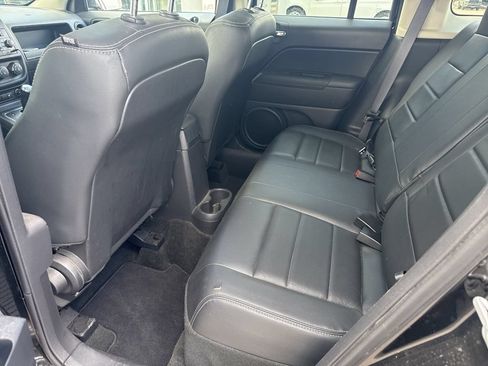 Used 2016 Jeep Patriot High Altitude AWD/4WD image 13