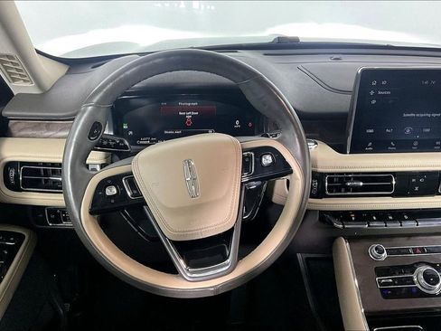 Used 2023 Lincoln Aviator Reserve w/ Equipment Group 201A AWD/4WD image 5