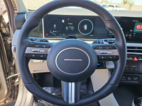Used 2025 Hyundai Tucson Limited AWD/4WD image 22