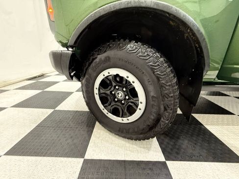Used 2023 Ford Bronco Badlands w/ Sasquatch Package image 10