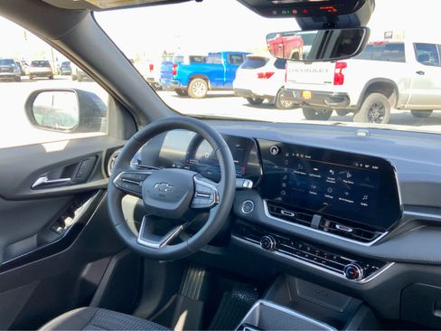 New 2026 Chevrolet Equinox LT w/ Midnight Edition AWD/4WD image 36