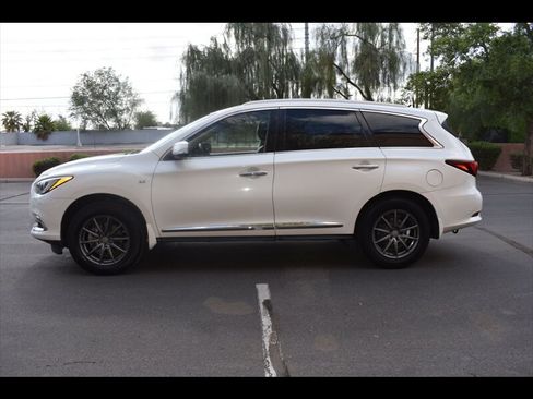 Used 2017 INFINITI QX60 FWD image 4