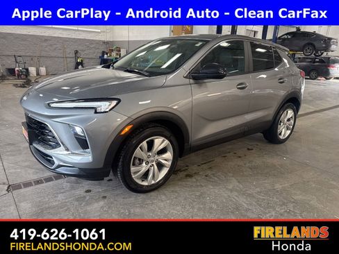 Used 2024 Buick Encore GX Preferred image 2