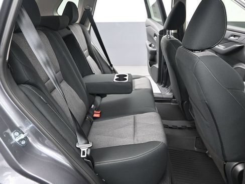 Certified 2026 Nissan Rogue SV FWD image 31