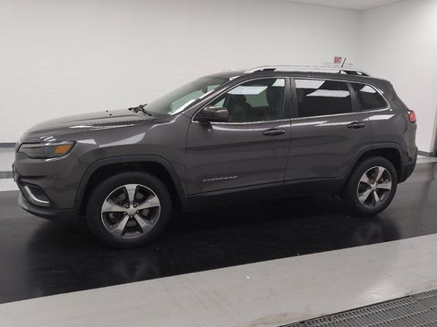 Used 2020 Jeep Cherokee Limited AWD/4WD image 2