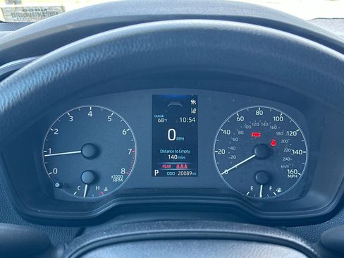 Used 2025 Toyota Corolla LE image 21