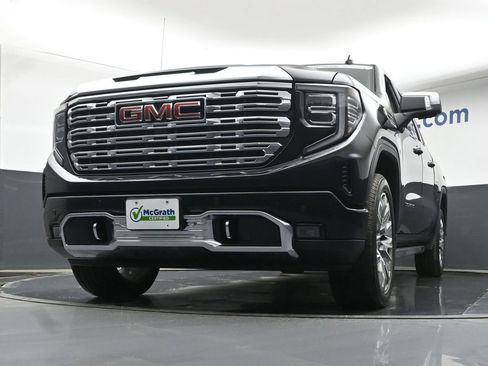 Used 2025 GMC Sierra 1500 Denali w/ Denali Reserve Package image 6