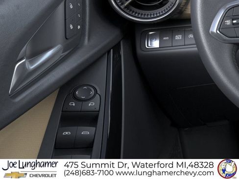 New 2026 Chevrolet Equinox ACTIV w/ Convenience Package III AWD/4WD image 46