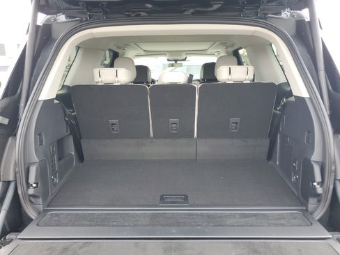 New 2026 Lincoln Navigator Reserve image 32