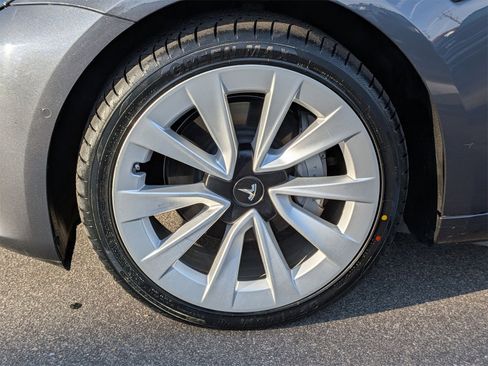 Used 2022 Tesla Model 3 Standard Range image 10