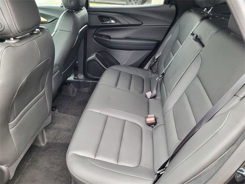 Certified 2023 Chevrolet TrailBlazer ACTIV w/ Convenience Package image 8