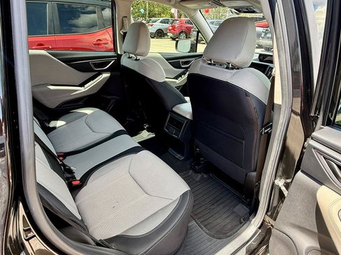 Used 2021 Subaru Forester AWD/4WD image 14