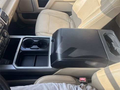 Used 2019 Ford F250 Lariat w/ Lariat Value Package image 21