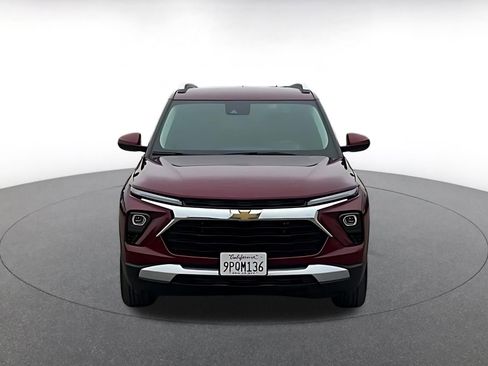 Used 2025 Chevrolet TrailBlazer LT image 4