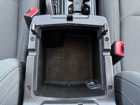 Used 2019 Jeep Wrangler Unlimited Sport S AWD/4WD image 37